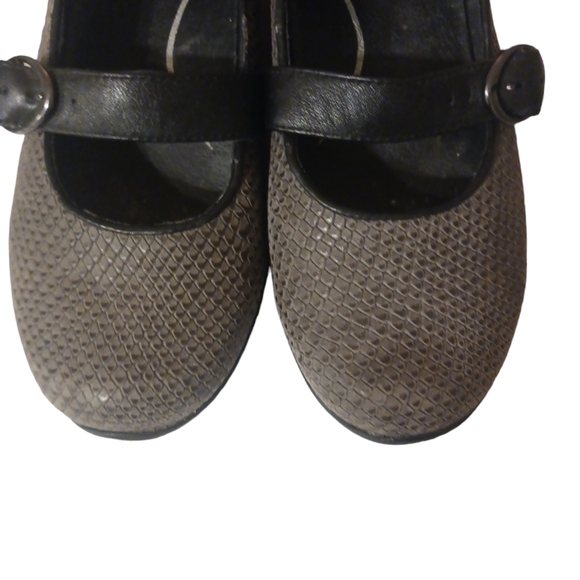 Dansko Orla Green Snakeskin Embossed Mary Jane Comfort Clog size 6.5-7 - Picture 3 of 9